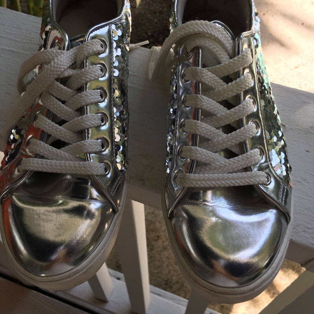 Aldo silver sequined fashion sneaker